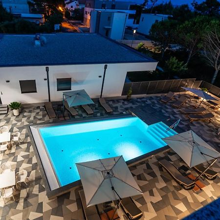 Apartments Laura 1 Privlaka  Dış mekan fotoğraf