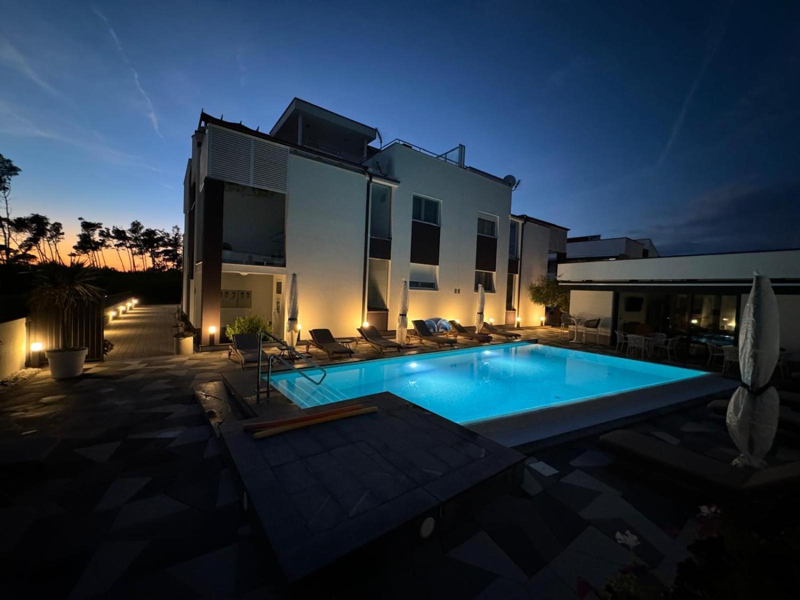 Apartments Laura 1 Privlaka  Dış mekan fotoğraf